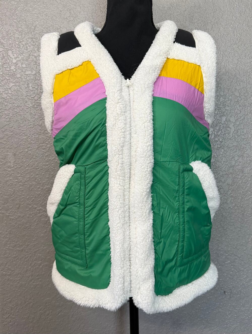 BDG Urban Outfitters Womens Sz S Sherpa Nylon Green Colorful Vest Jacket Warm